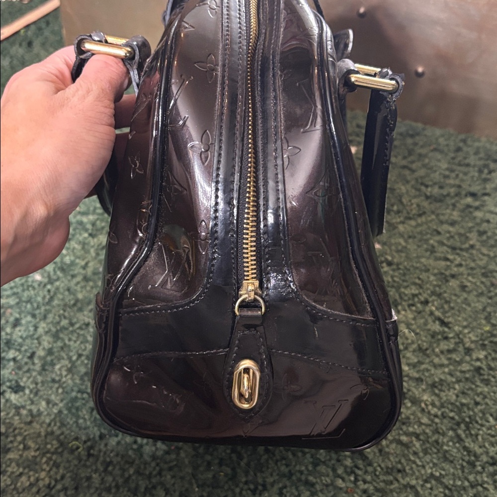 Vintage glossy monogram bag - Picture 6 of 17